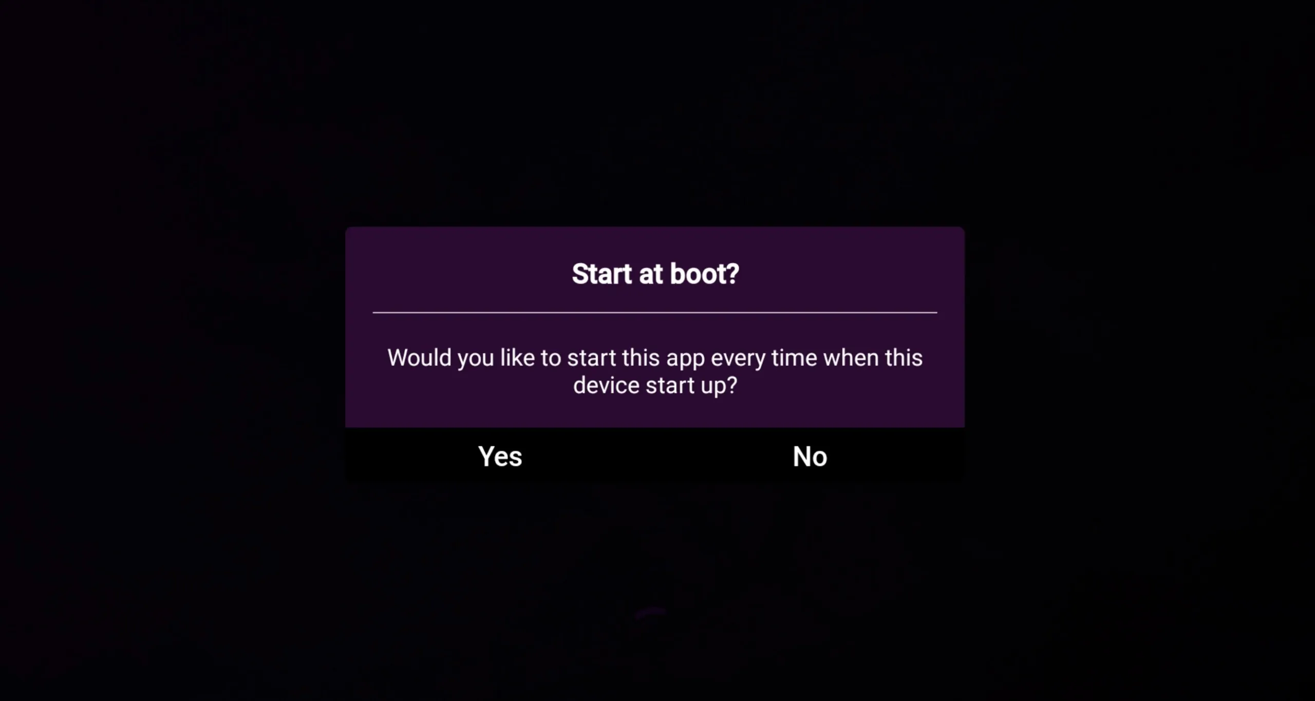 Pedido Start at boot do IPTV Smart Purple Player perguntando se deve abrir automaticamente no arranque do dispositivo