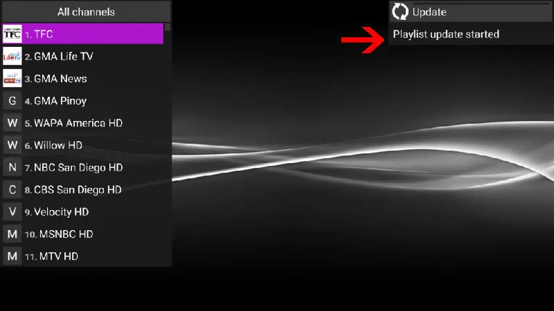 Lista de canales de Perfect Player con la notificación Playlist update started